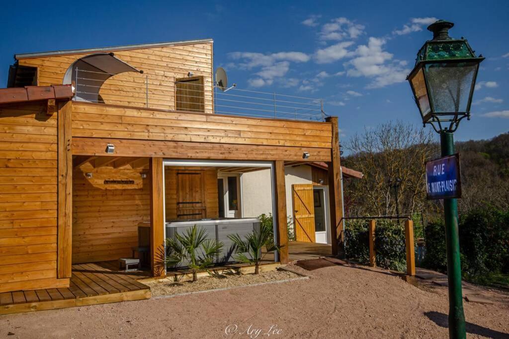 Gite Du Mont Plaisir Vila Chouvigny Exterior foto